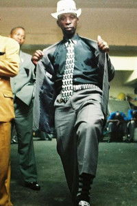 Imagem do Filme Dressed Like Kings