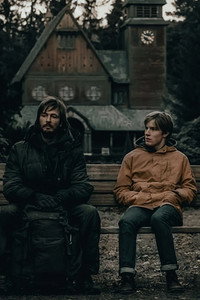 Постер сериала «Тьма (2017-2020)» — (10 из 75)
