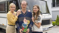«Neue Adresse Paradies (2013)» — обои к фильму #1