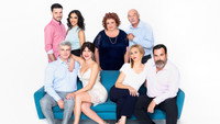 Обои к сериалу «Μην Αρχίζεις τη Μουρμούρα (2013 - 2021)» — (13 из 16)