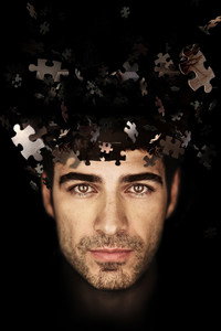 Постер сериала «Mentes en shock (2011)» — (1 из 3)