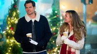 «A Dickens of a Holiday! (2021)» — обои к фильму #3