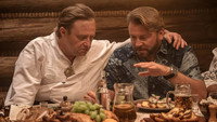 Обои к фильму «Шуба из медведя (2019)» — (15 из 23)