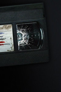 Постер сериала «Чёрное зеркало (2011)» — (38 из 176)