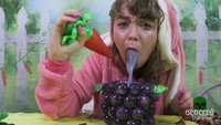 «Barf Bunny (2021)» — обои к фильму #1