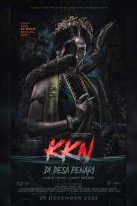 Poster de KKN di Desa Penari: Luwih Dowo, Luwih Medeni
