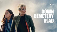 Обои к сериалу «По кладбищенской дороге (2025)» — (12 из 45)