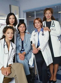 Постер сериала «Хроники скорой помощи (2005)» — (40 из 127)