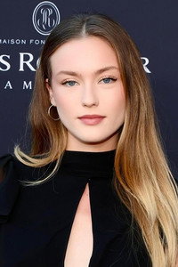 Chloe Rose Robertson