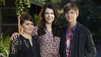 Обои к сериалу «Родители (2010 - 2015)» — (12 из 16)