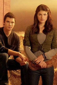 Постер сериала «Дикий огонь (2005-2008)» — (7 из 16)