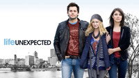 «Жизнь непредсказуема (2010-2011)» — обои к сериалу #10