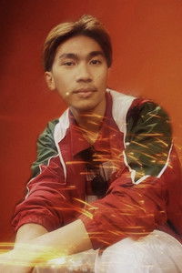 Imagem de Lowell Jan Yasas