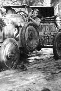 Poster de With Car and Camera Around the World