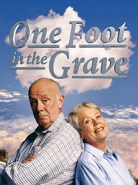 Постер сериала «Одной ногой в могиле (1990-2001)» — (3 из 13)