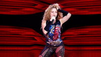 «Shakira In Concert: El Dorado World Tour (2019)» — обои к фильму #2