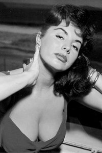 Isabel Sarli as Sandra in Fever