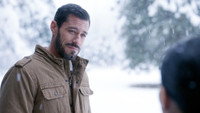 «Cloudy with a Chance of Christmas (2022)» — обои к фильму #5