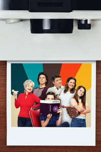 Постер сериала «Детство Шелдона (2017-2024)» — (6 из 53)