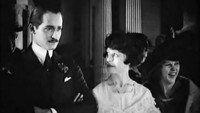 «Амарилли с аллеи Клозес-Лайн (1918)» — обои к фильму #7