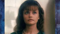 «Обнаженная в шляпе (1991)» — обои к фильму #1