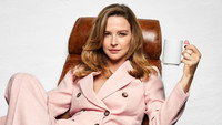 «Frau Jordan stellt gleich (2019)» — обои к сериалу #4