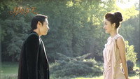 «Королева опадающих блёсток (2011)» — обои к сериалу #3