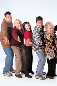 Постер сериала «Все любят Рэймонда (1996-2005)» — (19 из 59)