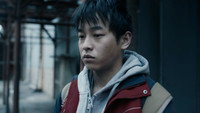 Обои к фильму «Слон сидит спокойно (2018)» — (69 из 115)