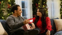 «A Christmas Open House (2022)» — обои к фильму #5