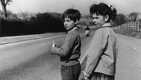 «Рука об руку (1961)» — обои к фильму #1