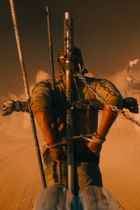 Постер фильма «Безумный Макс: Дорога ярости (2015)» — (14 из 319)