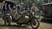 «Пять невест (2011)» — обои к фильму #3