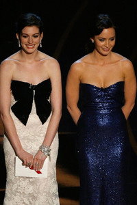 The Oscars | Emily Blunt and Anne Hathaway