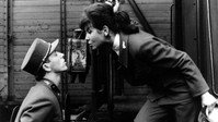 «Поезда под пристальным наблюдением (1966)» — обои к фильму #2