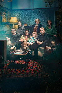 Постер сериала «Годы (2019)» — (12 из 37)