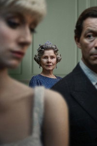 Постер сериала «Корона (2016-2023)» — (35 из 108)