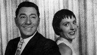 «Эй, парни! Эй, девчонки! (1959)» — обои к фильму #1