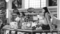 Обои к фильму «Магазин «Империя» (1995)» — (21 из 42)