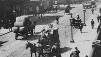 «Движение транспорта по мосту Лидс (1888)» — обои к фильму #1