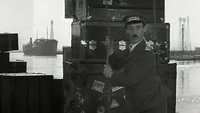 «Strange Innertube (1932)» — обои к фильму #1