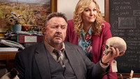 «Шекспир и Хэтэуэй: Частные детективы (2018 - 2022)» — обои к сериалу #3