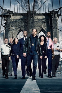 Постер сериала «Бруклин 9-9 (2013 - 2021)» — (9 из 112)
