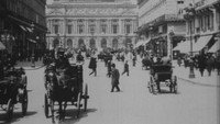 «Carrefour de l'opéra (1898)» — обои к фильму #1