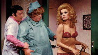 «Los doctores las prefieren desnudas (1973)» — обои к фильму #1