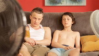 «Parente Não se Escolhe (2014)» — обои к фильму #1
