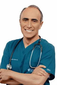 Dr. Marco Albuja