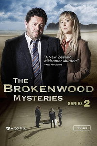 Постер сериала «Тайны Броукенвуда (2014)» — (8 из 27)