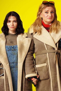 Постер сериала «Я в своём уме? (2022)» — (1 из 3)