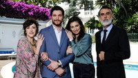 «Diversi come due gocce d'acqua (2022)» — обои к фильму #1